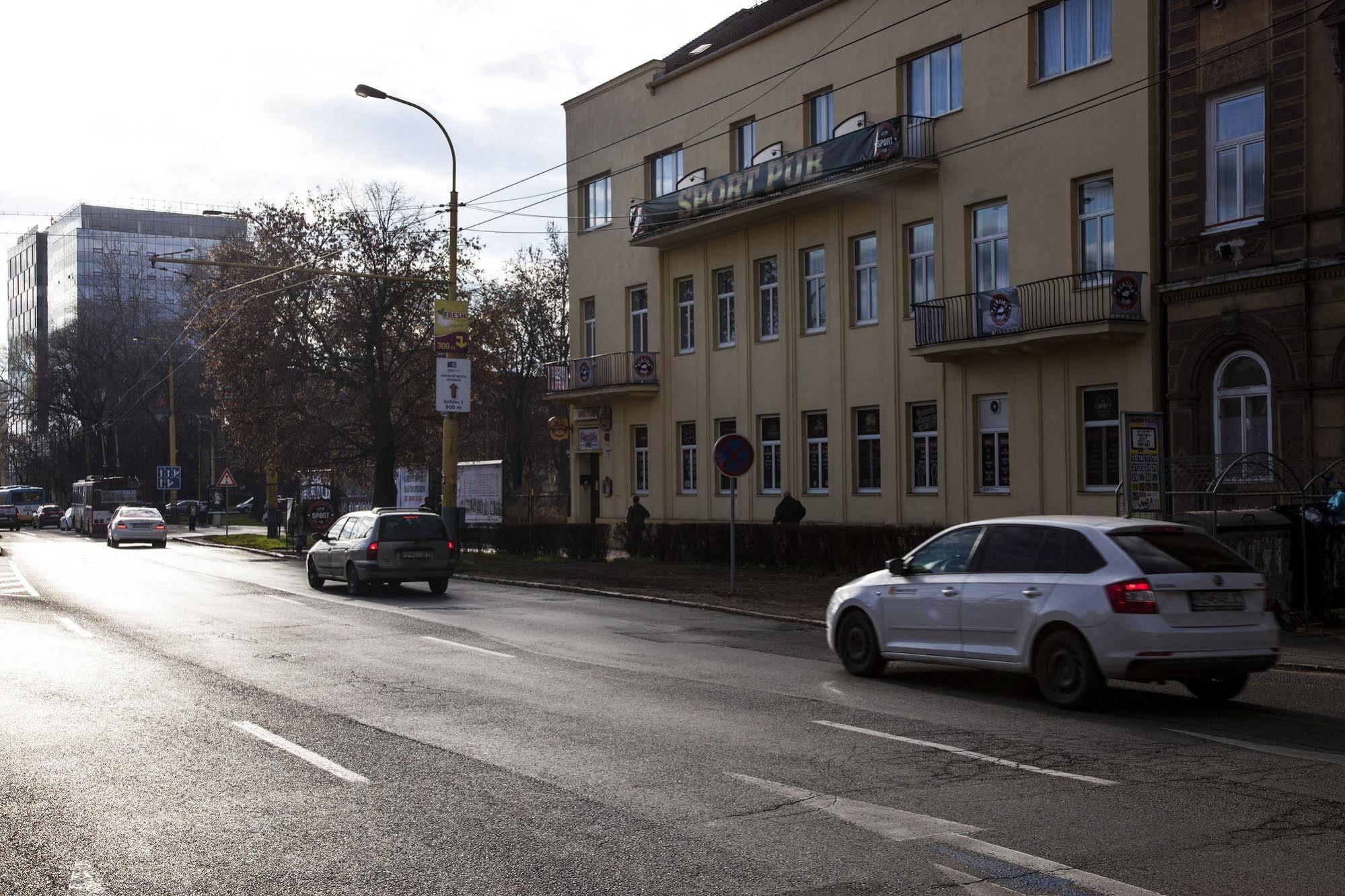 Penzion Sport Košice Exteriör bild